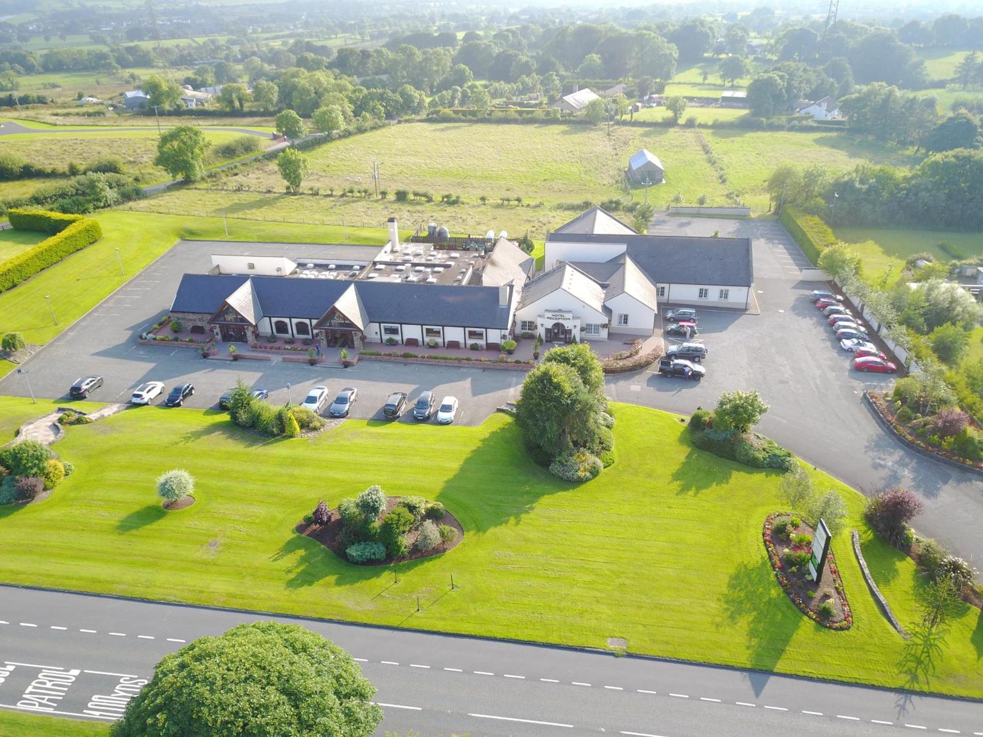 Ballymac Hotel Stonyford Екстериор снимка